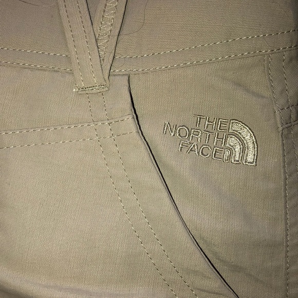 Shorts - Picture 3 of 4